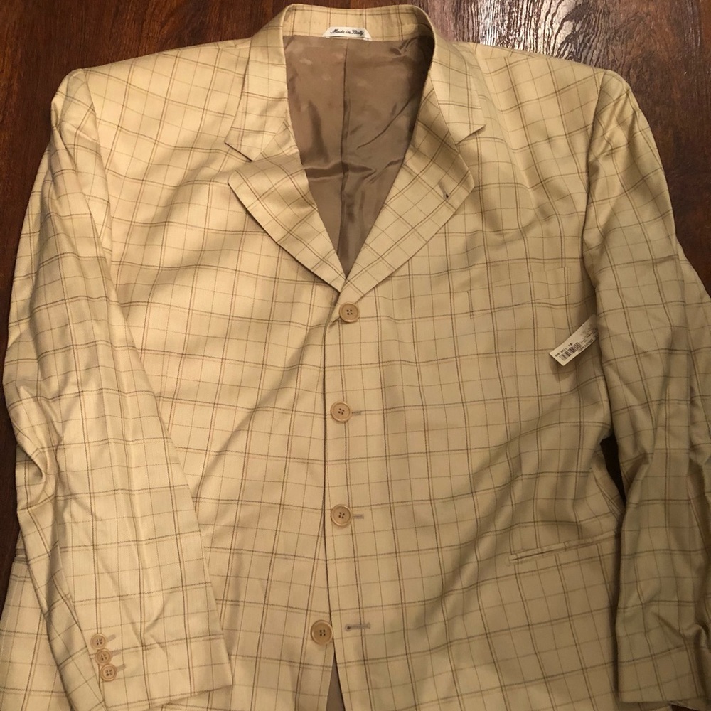 Everett Hall Beige Suit